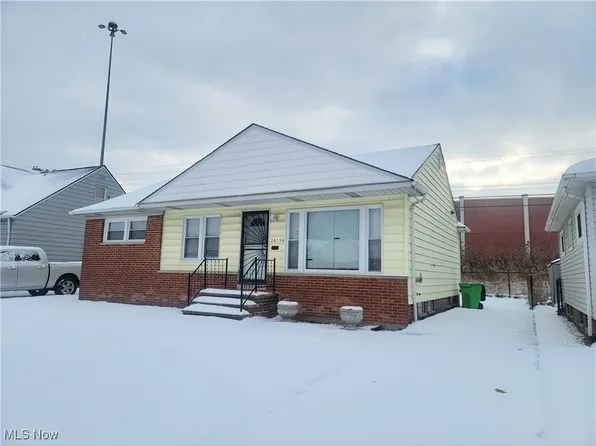 26156 Benton Ave, Euclid, OH 44132