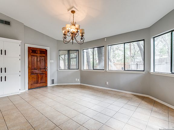5th image of 6903 FOREST PARK ST