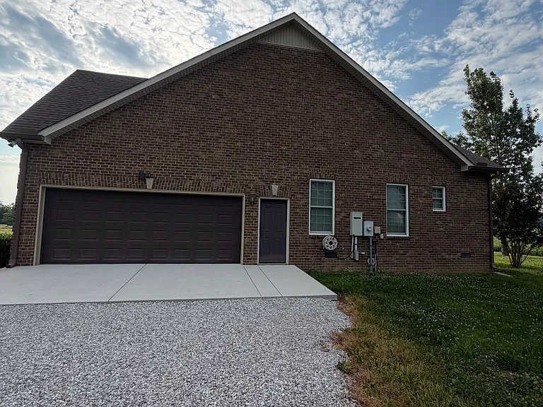 584 A Petty Rd — Photo 30
