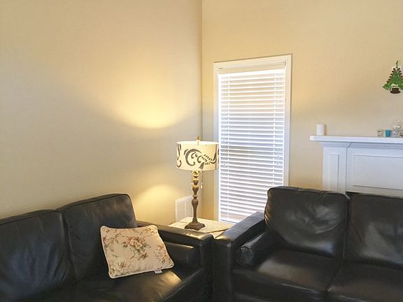 4th image of 719 Savannah Dr