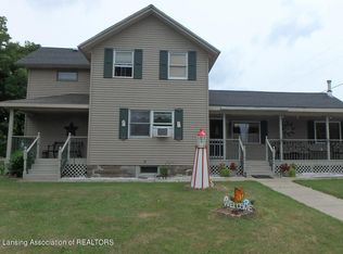 11523 Benton Rd, Grand Ledge, MI 48837