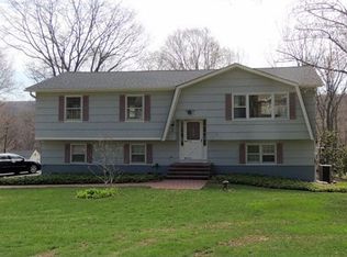 26 Richard Dr, Flanders, NJ 07836