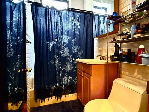 4th image of 888 Flushing Ave APT 1L