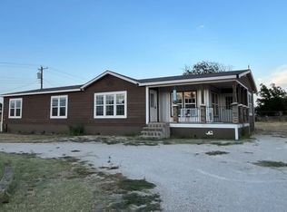 209 N Avenue C, Knox City, TX 79529