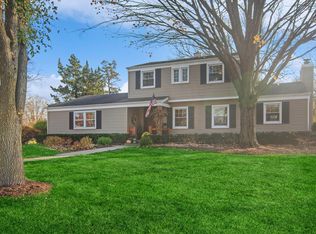 837 Harriet Ln, Barrington, IL 60010