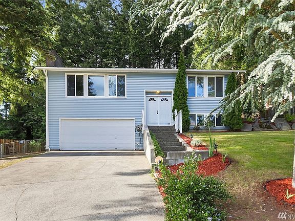 2nd image of 2387 Red Spruce Dr SE
