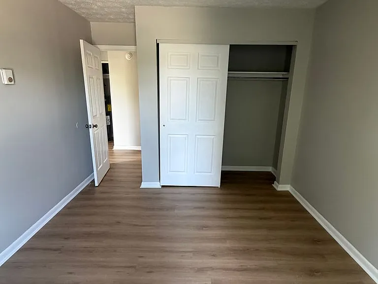 708 Green Feather Ct — Photo 8