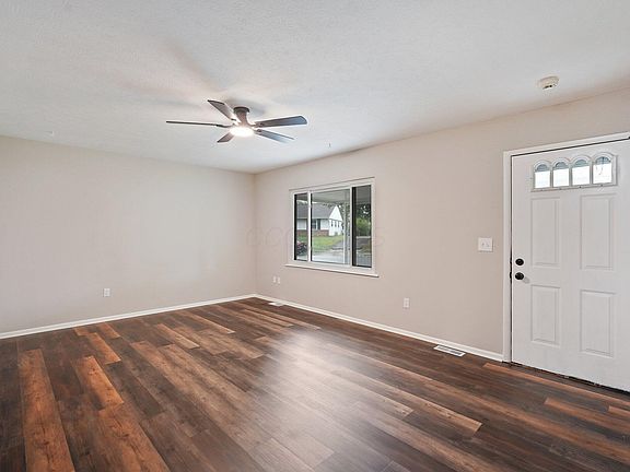 5th image of 4161 Grayfriars Ln