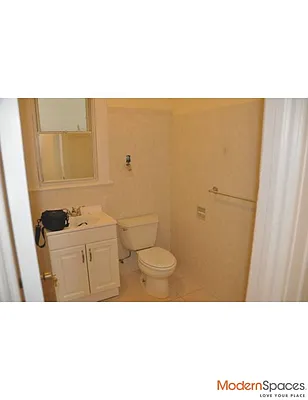 Rented by Modern Spaces | media 4