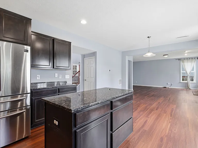 12250 Eddington Pl — Photo 10