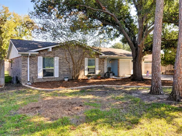 1127 Barbara Dr, Fort Worth, TX 76126