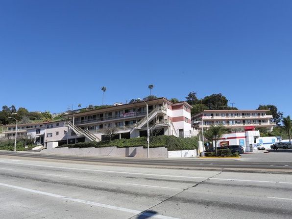 4641 W Slauson Ave #4C