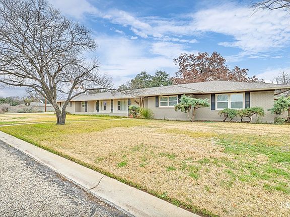2nd image of 2502 Nasworthy Dr