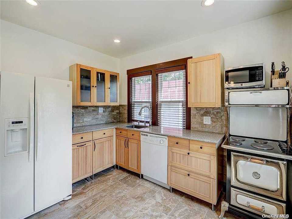 1st image of 71B Mott Ave