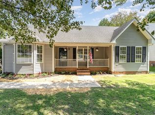 3005 Brookrun Dr, Jamestown, NC 27282