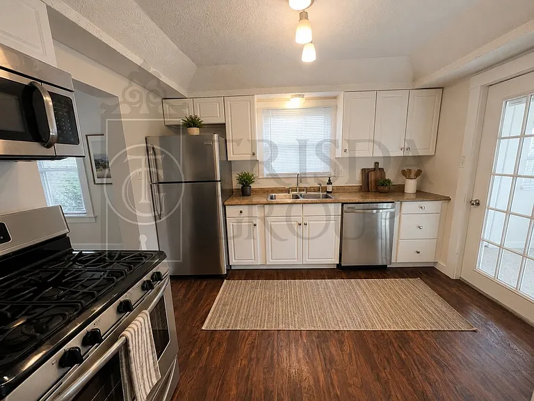 618 Southern Ave — Photo 24