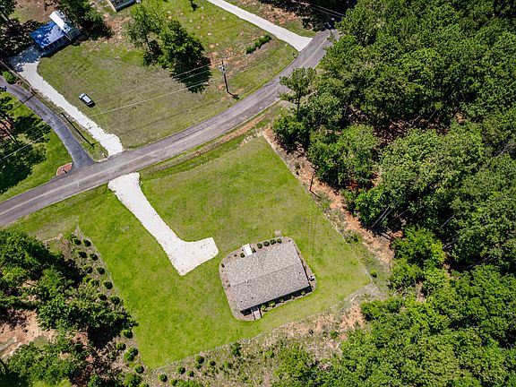 3rd image of 359 River Lake Dr