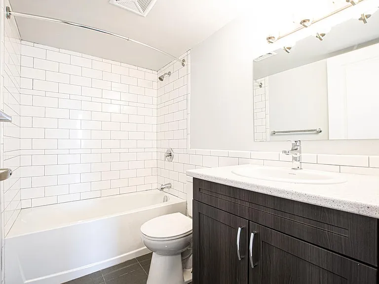 190 Lees Ave — Photo 8