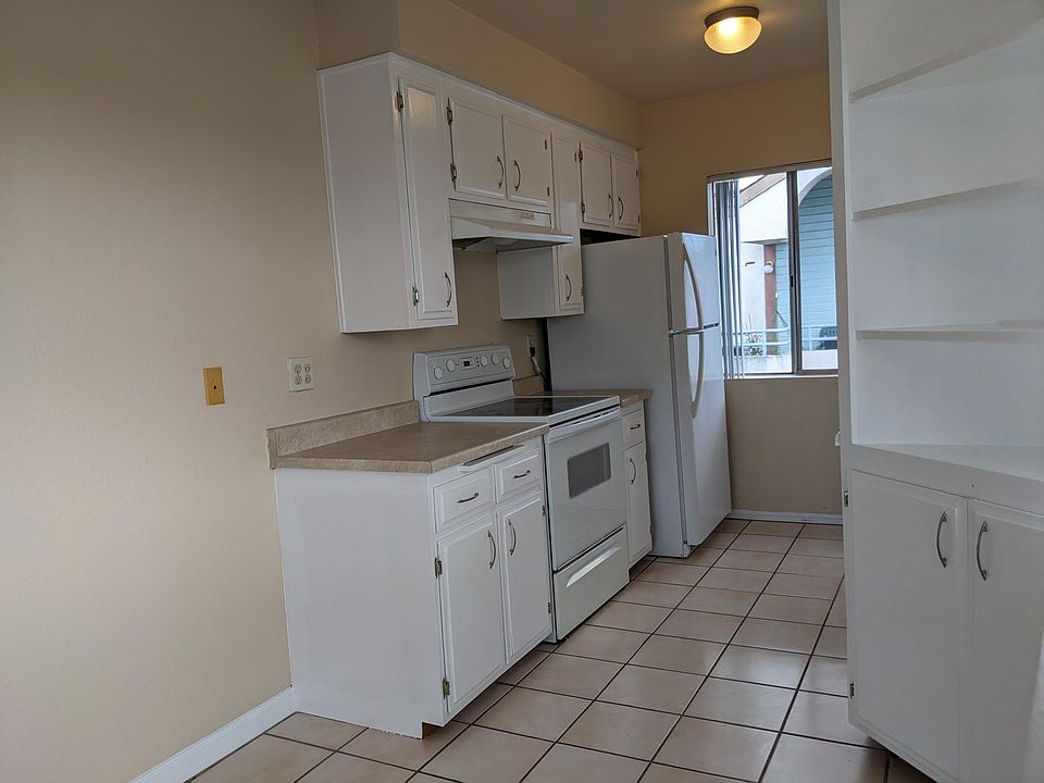 1st image of 3452 Elm Ave Unit 308