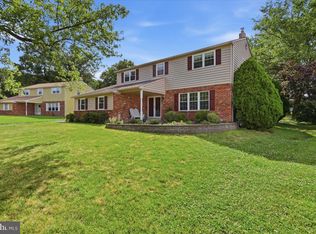 148 Regency Dr, Audubon, PA 19403