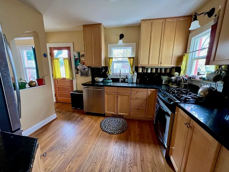5808 N Omaha Ave — Photo 7