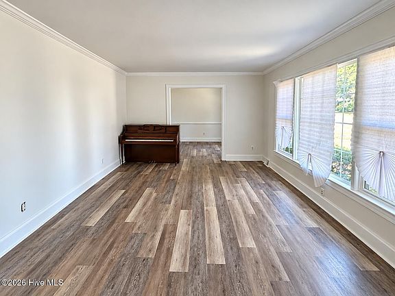 5th image of 3501 Colonial Lane