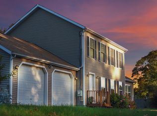 354 Beachwood Dr, Warwick, RI 02818