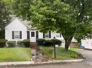 25 Beechwood Rd #1, Waltham, MA 02453