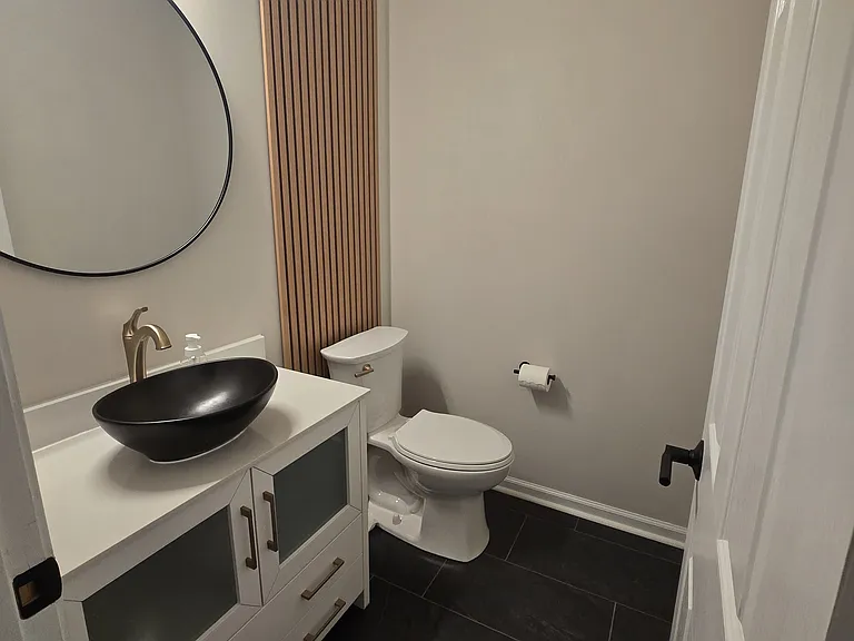 4332 Rivard Ln — Photo 7