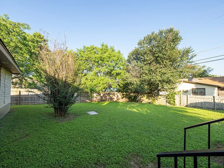 4804 Broadhill Dr — Photo 21