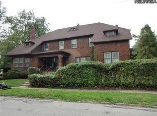 1866 S Compton Rd, Cleveland Heights, OH 44118