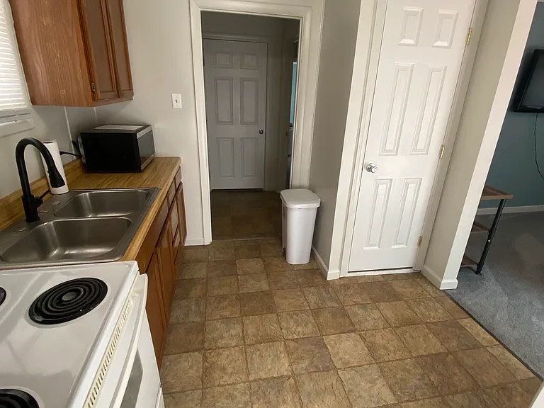 109 Tower Ln — Photo 11