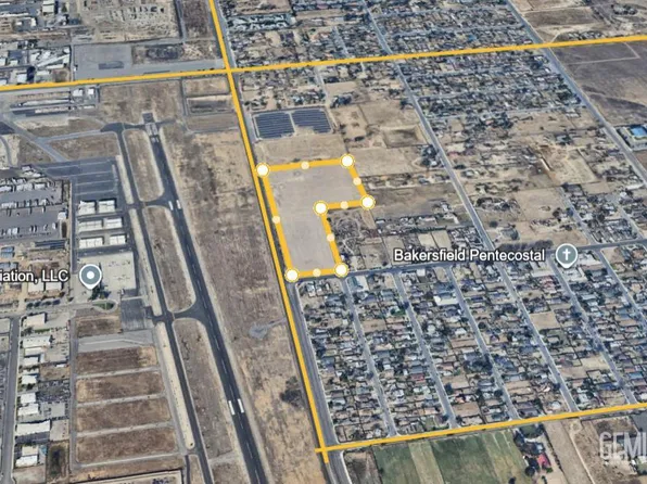 900 E Planz Rd, Bakersfield, CA 93307