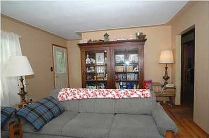 4th image of 1341 Pine Grove St NW