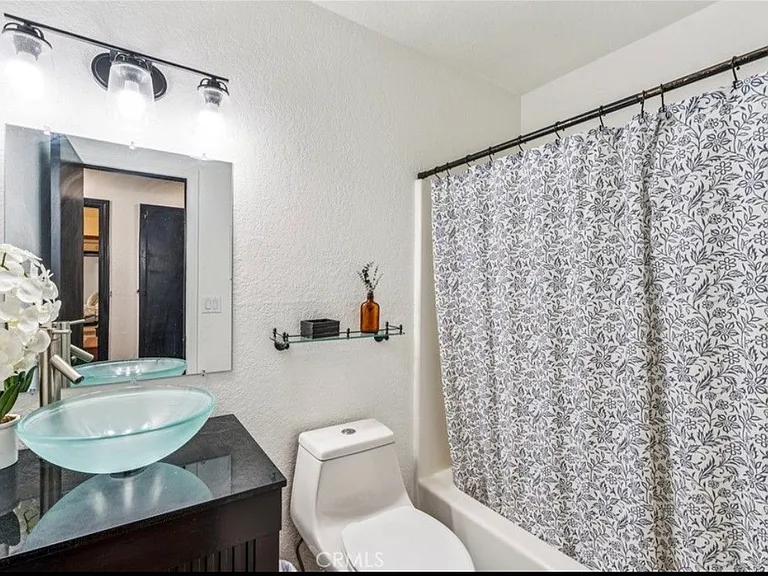 24166 Cresta Dr — Photo 58