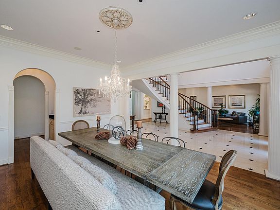 5th image of 1103 Greymoor Rd