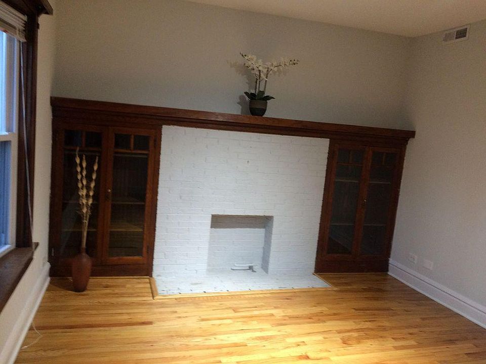 Living Room with Fireplace