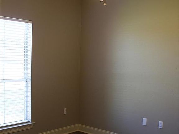 2nd image of 32768 Faulkner Dr