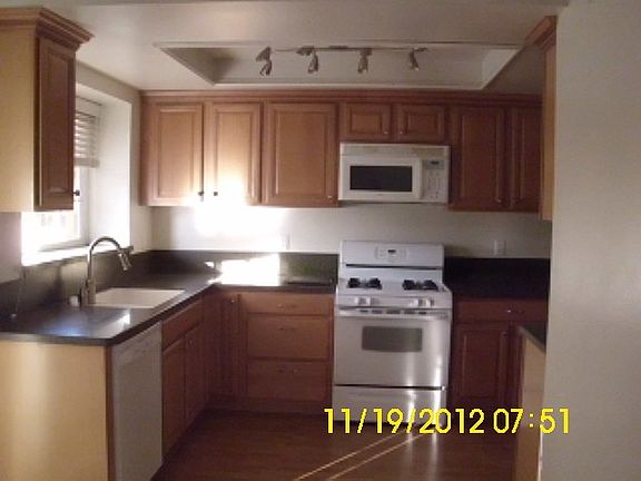 4th image of 3102 Twincreek Ave