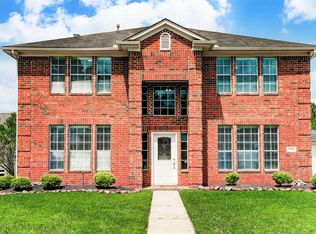 5709 Tyler St, Pearland, TX 77581