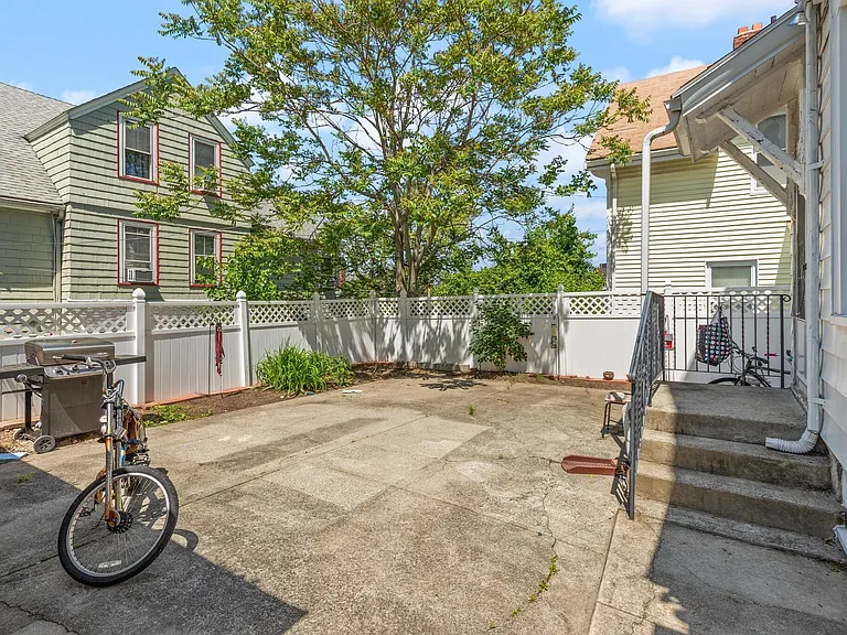 23 Gordon St — Photo 22
