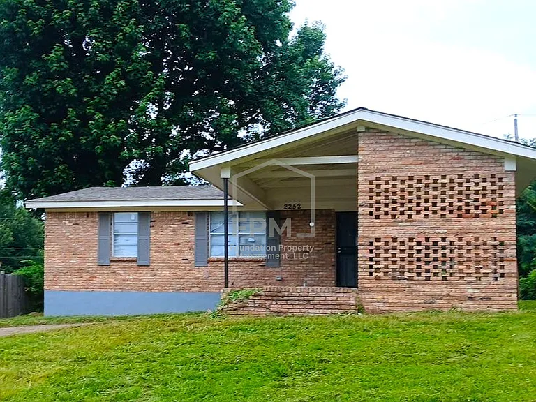 2252 Cassie Ave — Photo 2