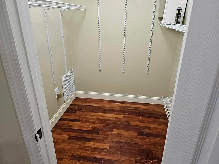 6005 Tampa Shores Blvd — Photo 10