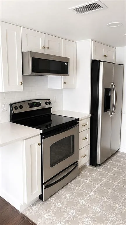 1 bed, 1.0 bath, 560 sqft, $1,400 — Photo 3