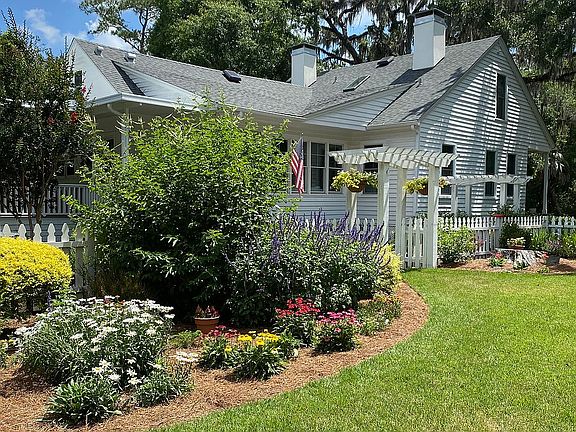 Cottage garden