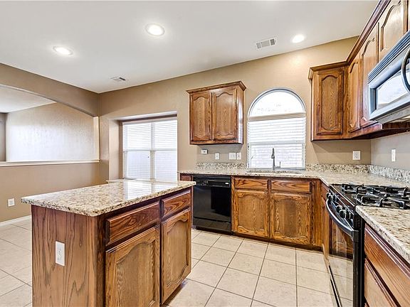 5th image of 9864 Gallatin Ln