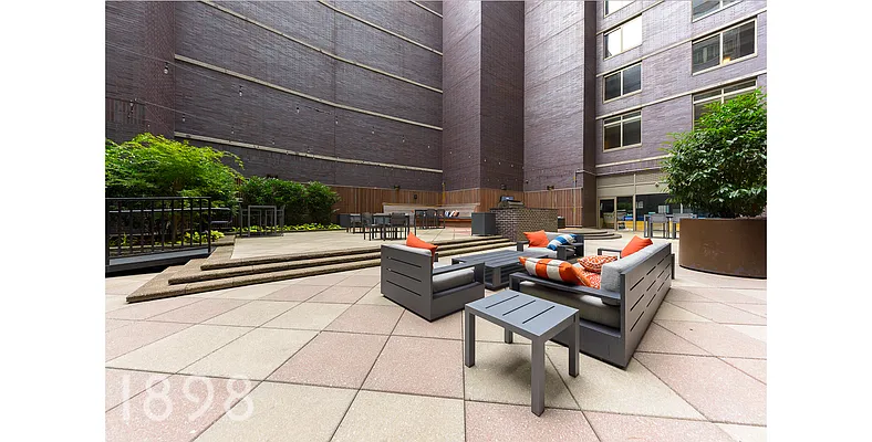 Rented by A&E Real Estate Management | media 14