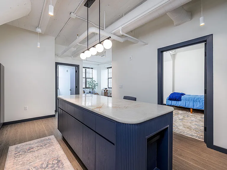 401 E State St — Photo 14
