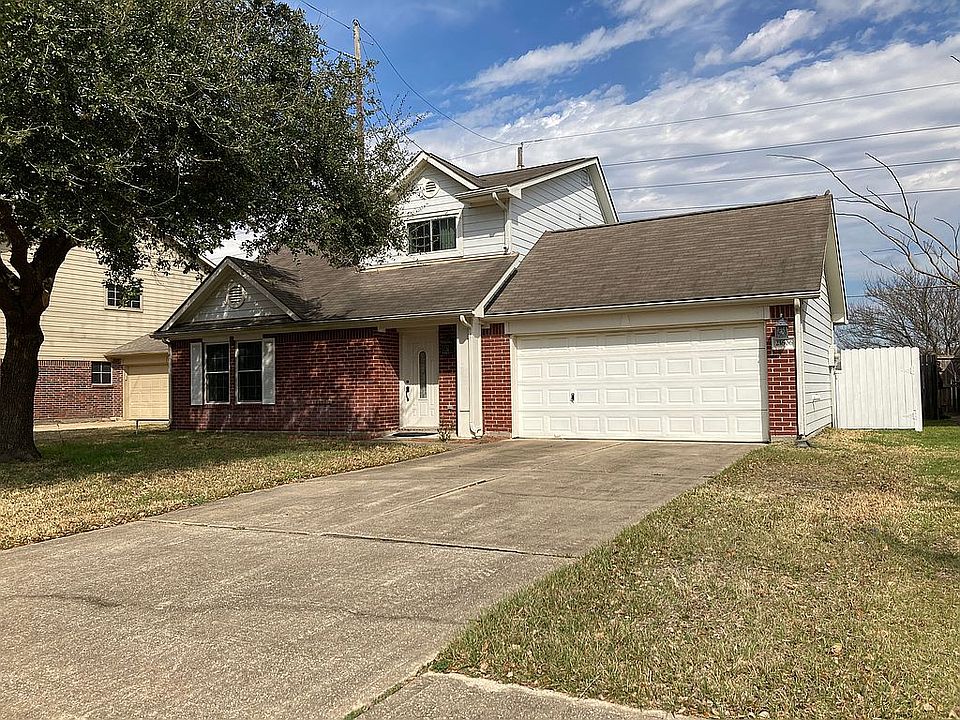 1st image of 21606 Wildcroft Dr