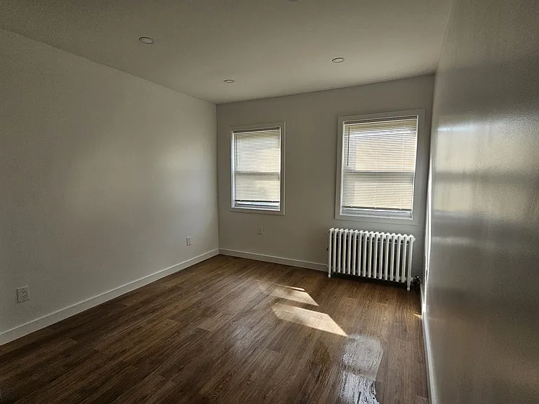 25-49 42nd St #1 — Photo 2